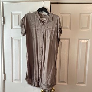 Casual Gray Button-Up Shirt Dress